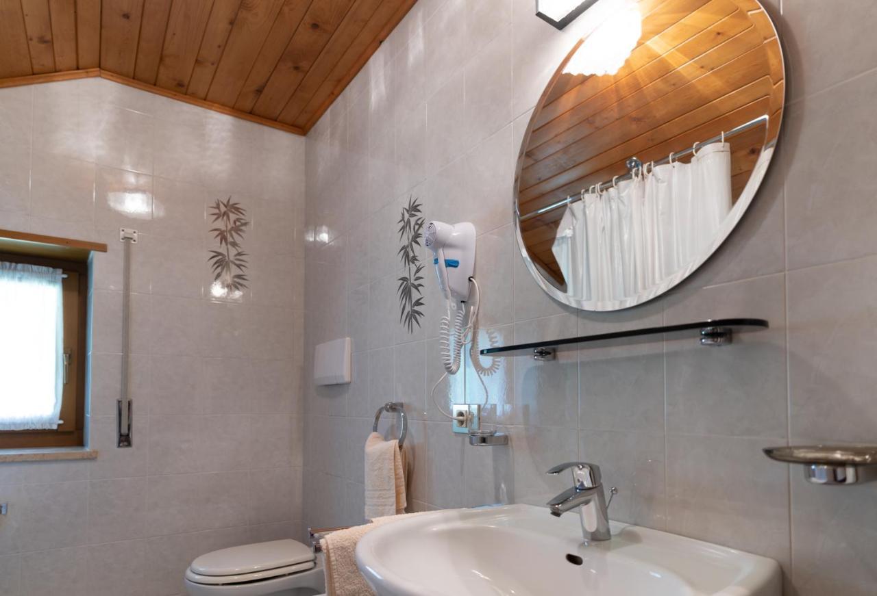 Chalet Fisti La Villa  Luaran gambar
