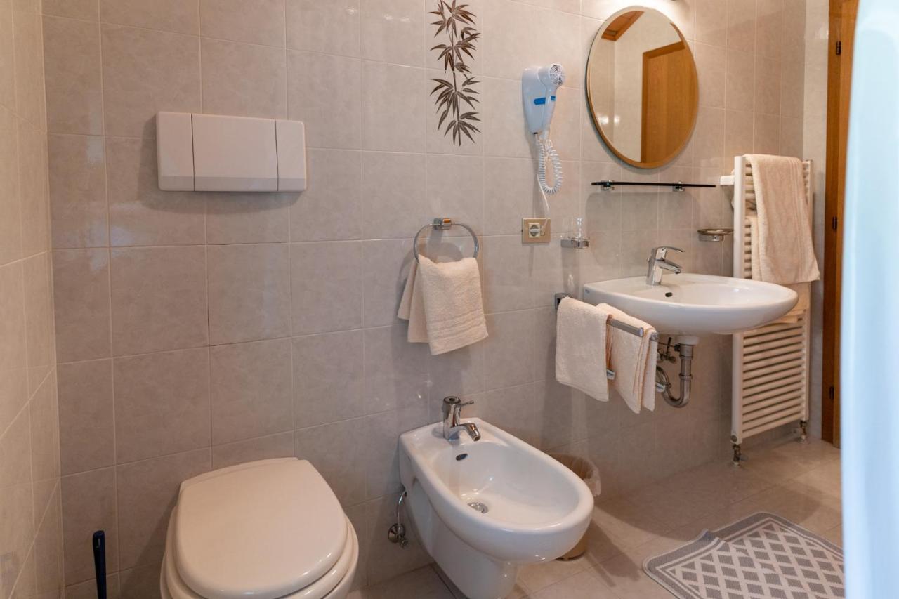 Chalet Fisti La Villa  Luaran gambar