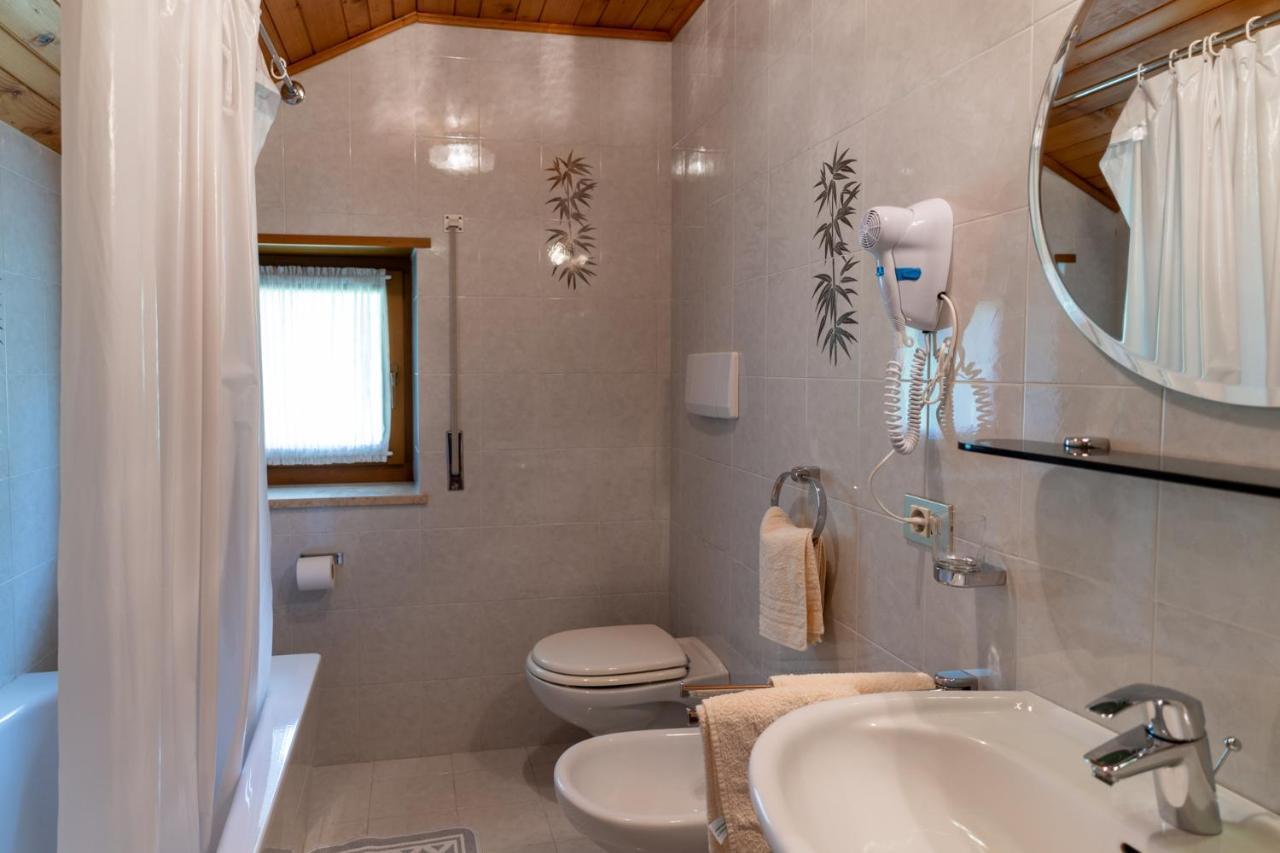 Chalet Fisti La Villa  Luaran gambar