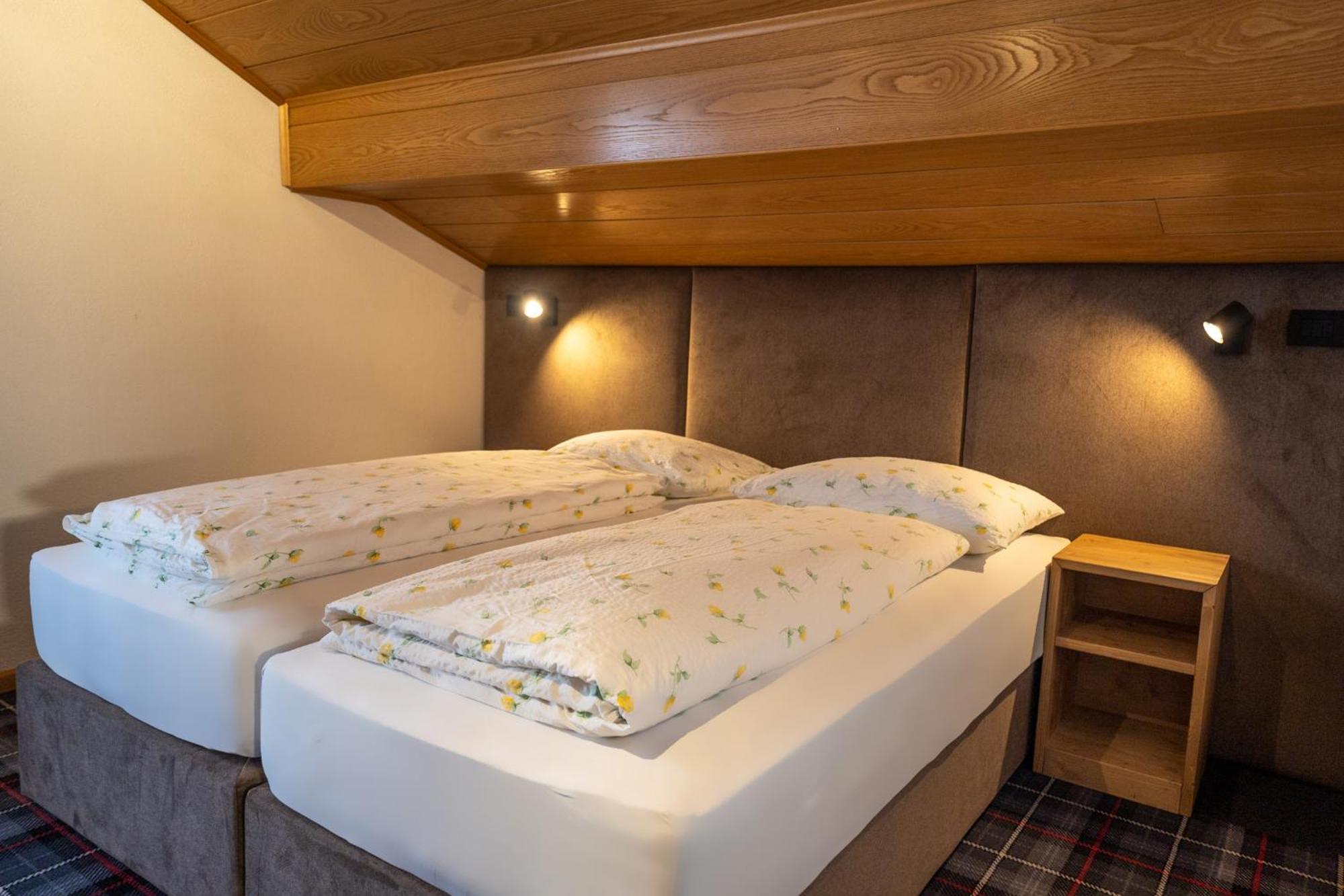 Chalet Fisti La Villa  Luaran gambar